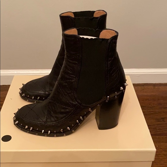 laurence dacade studded boots